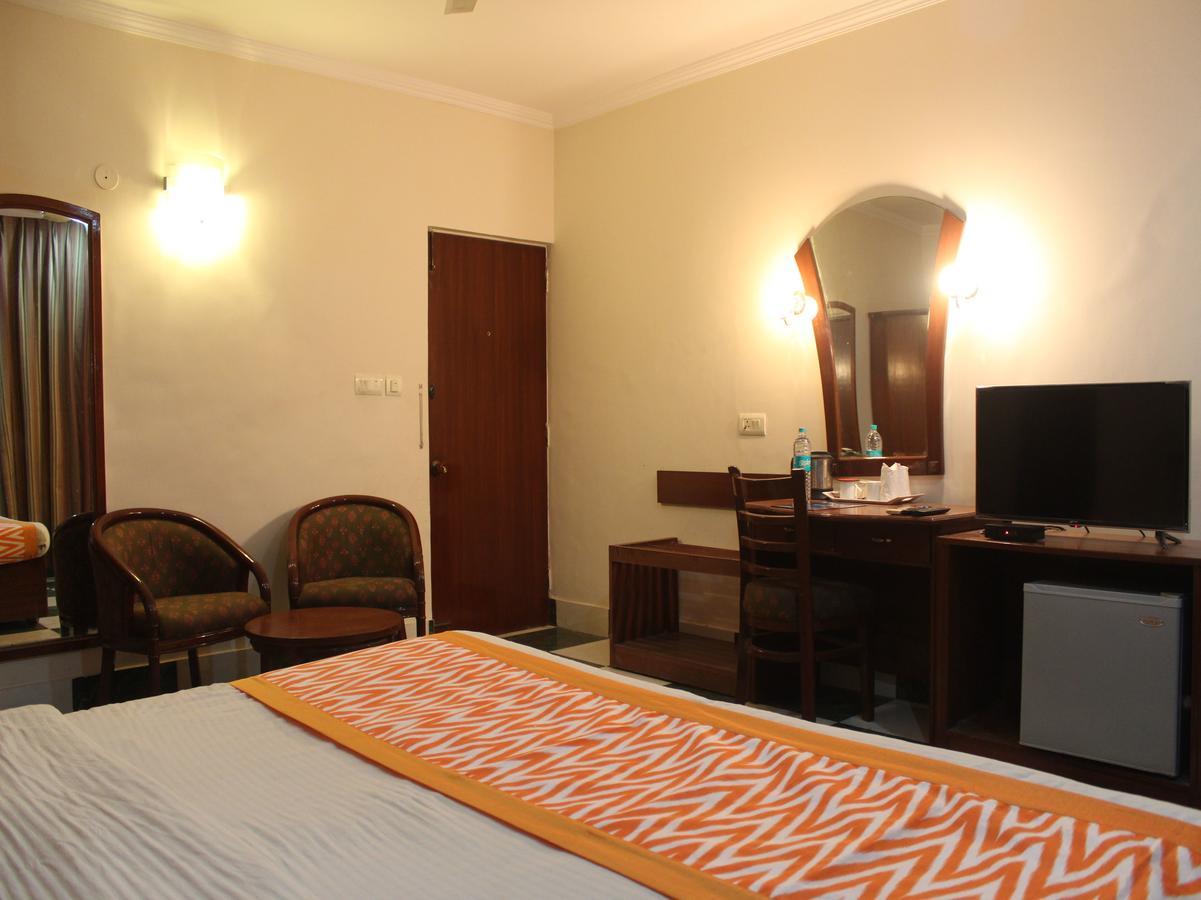 Oyo 5232 Kwality Hotel Дехрадун Экстерьер фото