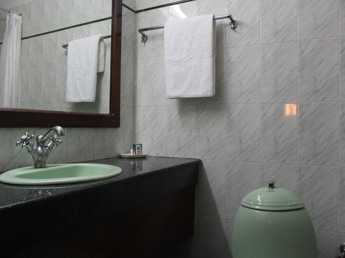Oyo 5232 Kwality Hotel Дехрадун Экстерьер фото